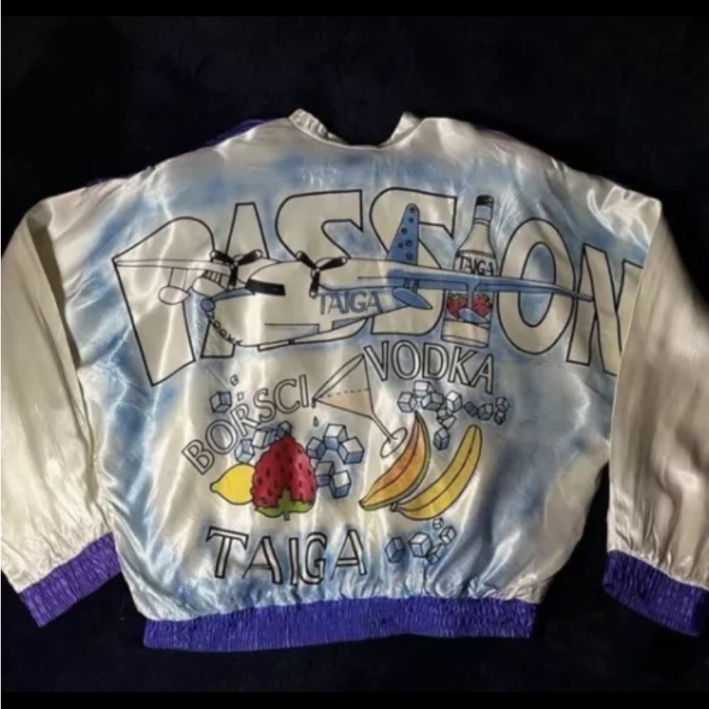 RARE VINTAGE RENATA VODKA PASSION AIRPLANE BOMBER BIG LOGO JACKET Sz XL - Picture 3 of 12